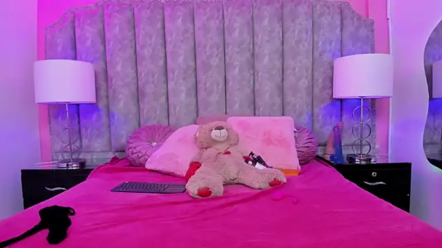 CoralHarmon online show from 02/22/25, 03:47