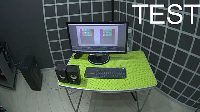 Snapshot of awesome_anna chatting on 12/16/25, 10:30 awesome anna online show from 12/16/25, 10:30