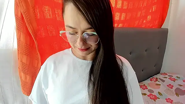 angela nix online show from 10/04/25, 03:02