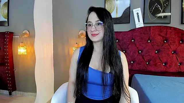Snapshot of angela_nix chatting on 06/25/26, 03:17 angela nix online show from 06/25/26, 03:17