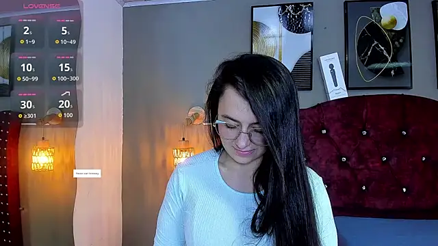 Snapshot of angela_nix chatting on 07/07/26, 01:58 angela nix online show from 07/07/26, 01:58