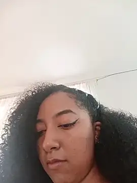 NAHOMI MILLER online show from 04/01/26, 06:16