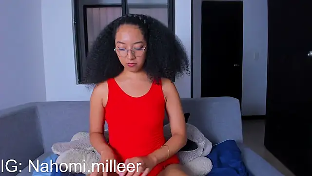 NAHOMI MILLER online show from 10/24/25, 09:58