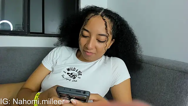 NAHOMI MILLER online show from 12/14/25, 08:20