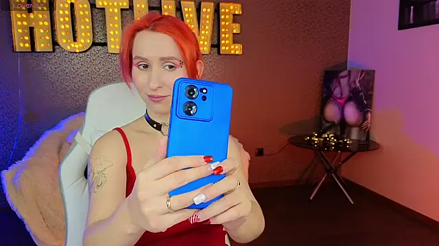 Snapshot of AliceBYKiss chatting on 02/14/25, 12:36 AliceBYKiss online show from 02/14/25, 12:36