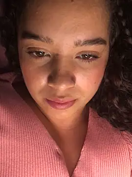 Snapshot of Julieta_333 chatting on 03/17/25, 11:57 Julieta 333 online show from 03/17/25, 11:57