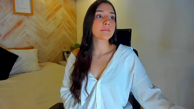 AniiRose online show from 03/21/25, 12:18