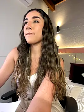 AniiRose online show from 11/03/25, 11:41