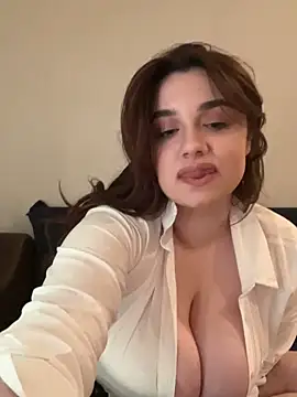 Snapshot of Dreamy_Kitty chatting on 02/19/25, 03:38 Dreamy Kitty online show from 02/19/25, 03:38