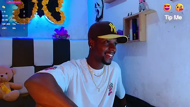 Snapshot of Aroonpapisex chatting on 03/02/26, 12:45 Aroonpapisex online show from 03/02/26, 12:45