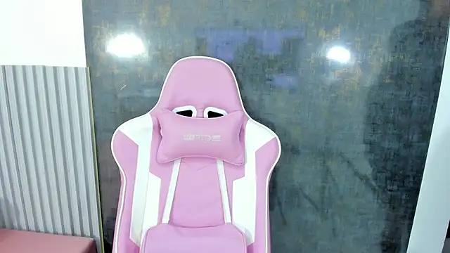 lana boomer online show from 09/11/25, 08:31