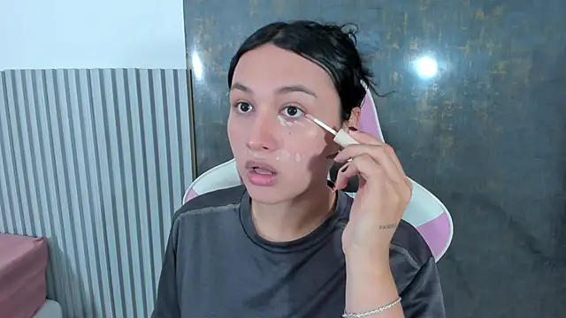 lana boomer online show from 12/02/25, 08:32