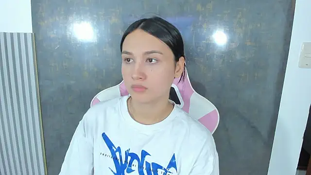 Snapshot of lana_boomer chatting on 03/08/26, 08:12 lana boomer online show from 03/08/26, 08:12