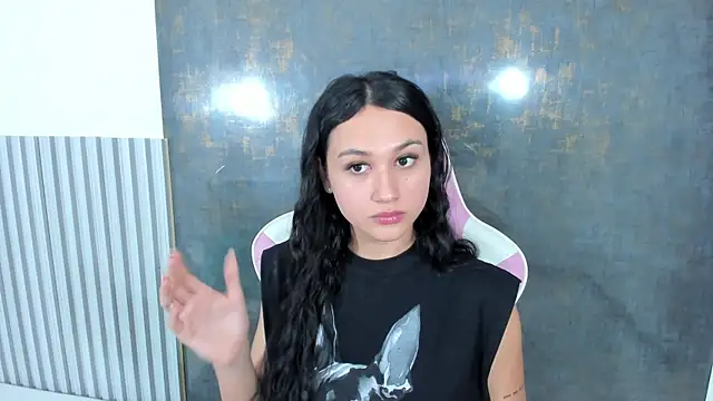 lana boomer online show from 10/05/25, 07:26