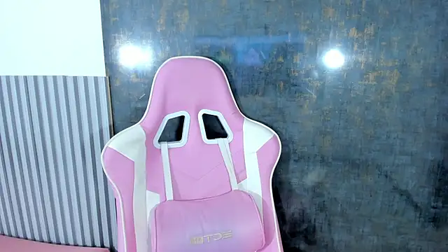 lana boomer online show from 10/01/25, 08:13