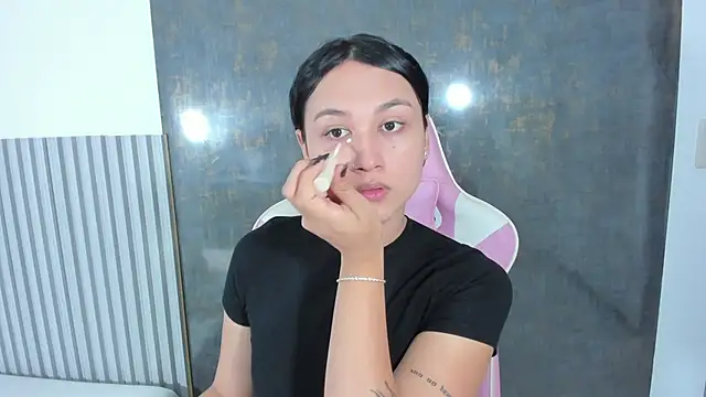 lana boomer online show from 10/31/25, 08:16