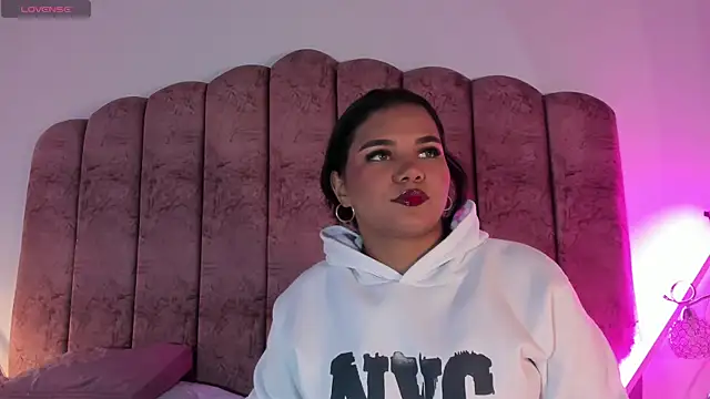 Carolina Evanss online show from 02/09/26, 03:48