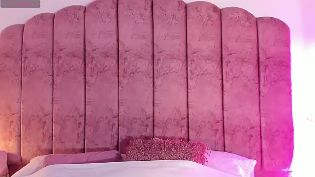 Carolina Evanss online show from 02/12/26, 03:50