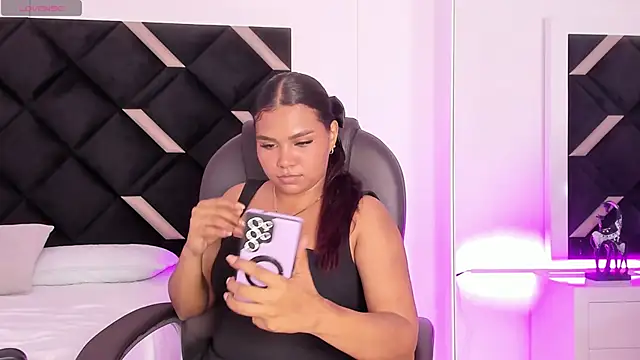 Carolina Evanss online show from 05/02/26, 03:56