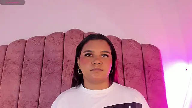 Carolina Evanss online show from 12/18/25, 03:55