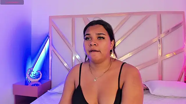 Carolina Evanss online show from 11/21/25, 11:53