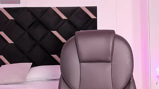 Carolina Evanss online show from 03/28/26, 04:02