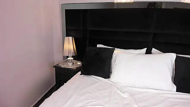 MelodyRey  online show from 09/30/25, 10:49