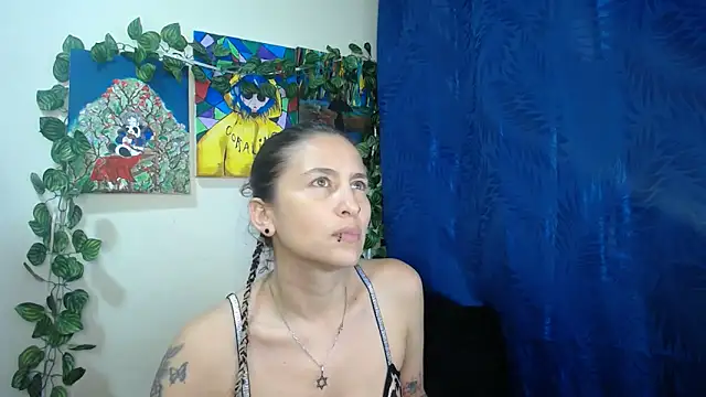 Leyla Horny Bg online show from 05/03/26, 01:00