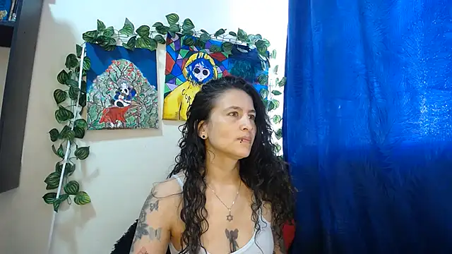 Snapshot of Leyla_Horny_Bg chatting on 06/24/26, 10:40 Leyla Horny Bg online show from 06/24/26, 10:40