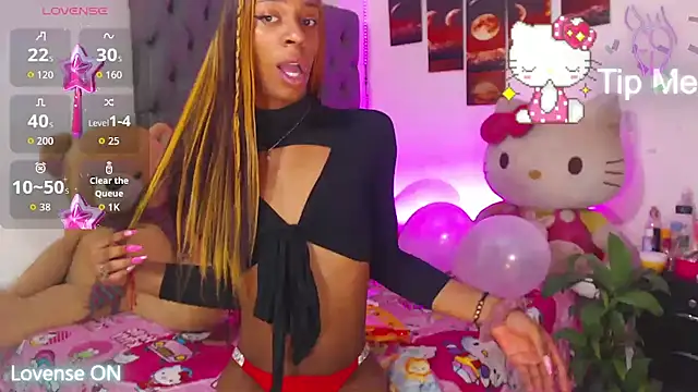 lucianadolll online show from 04/19/26, 03:18