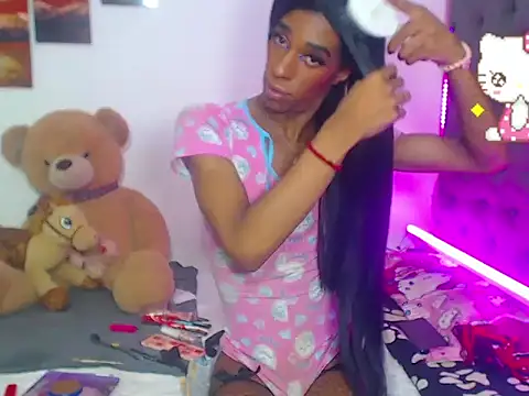 lucianadolll online show from 12/21/25, 06:37