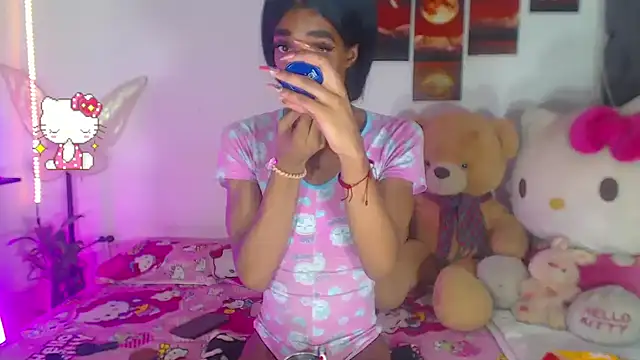 lucianadolll online show from 01/15/26, 07:50