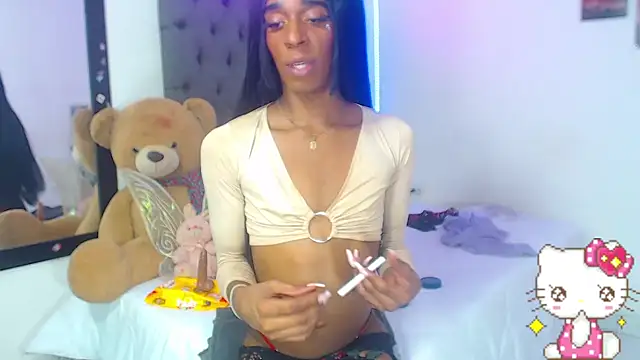 lucianadolll online show from 11/25/25, 04:46