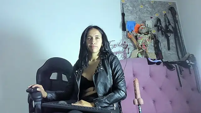 Snapshot of Evil_sammy chatting on 11/20/25, 08:42 Evil sammy online show from 11/20/25, 08:42