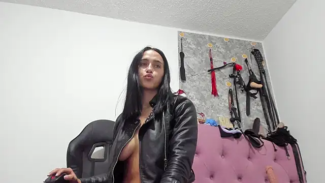 Snapshot of Evil_sammy chatting on 11/25/25, 08:53 Evil sammy online show from 11/25/25, 08:53