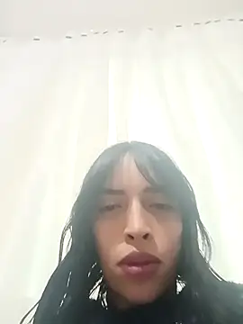 Snapshot of dholcee chatting on 03/08/25, 11:27 dholcee online show from 03/08/25, 11:27