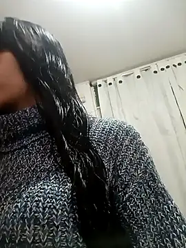 Snapshot of dholcee chatting on 02/05/25, 10:41 dholcee online show from 02/05/25, 10:41