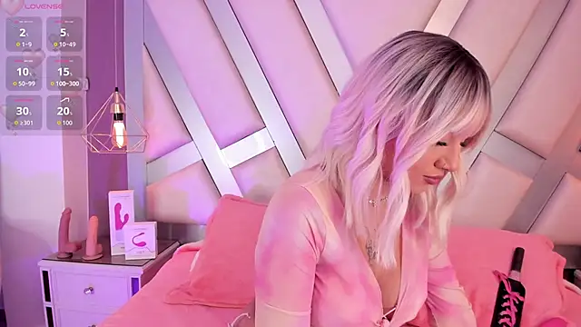 MadissonRey online show from 09/30/25, 02:56