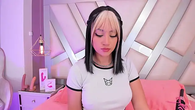 MadissonRey online show from 11/07/25, 01:15