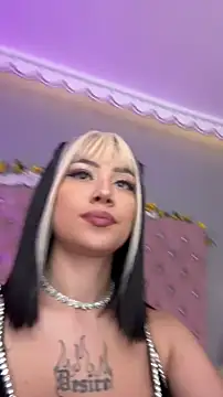 Snapshot of MadissonRey chatting on 03/14/26, 01:28 MadissonRey online show from 03/14/26, 01:28