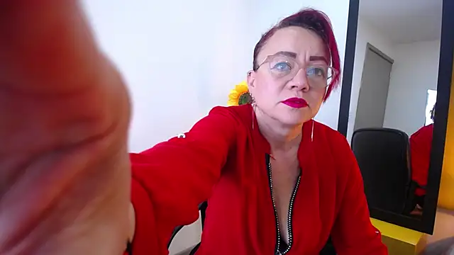 Lupiita223 online show from 12/20/25, 01:14