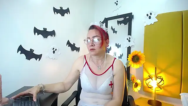 Lupiita223 online show from 10/29/25, 12:48