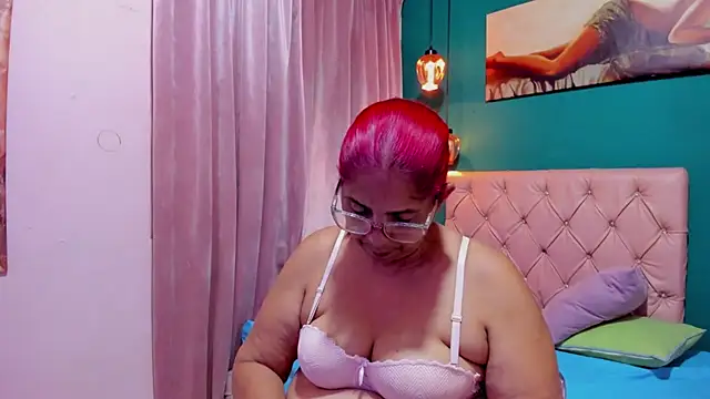 Snapshot of renata_milf_ chatting on 01/13/26, 11:58 renata milf online show from 01/13/26, 11:58