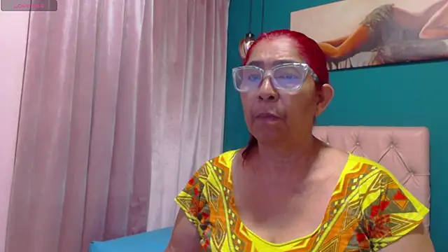 renata milf  online show from 11/17/25, 12:20