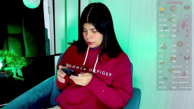 cutehanna1 online show from 09/19/25, 11:09