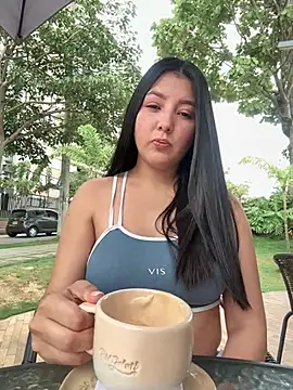 licky lu online show from 04/10/26, 04:25