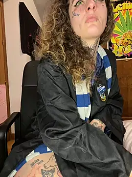 BlazyKitsune- online show from 03/18/25, 02:50
