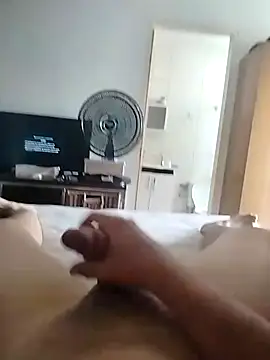 Snapshot of Salvatore8965 chatting on 10/08/25, 02:07 Salvatore8965 online show from 10/08/25, 02:07