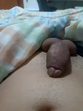 Snapshot of Salvatore8965 chatting on 01/19/25, 08:19 Salvatore8965 online show from 01/19/25, 08:19