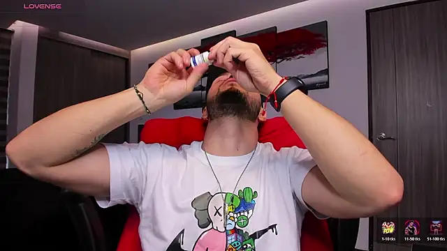 Snapshot of nick_klaus chatting on 02/25/26, 09:58 nick klaus online show from 02/25/26, 09:58